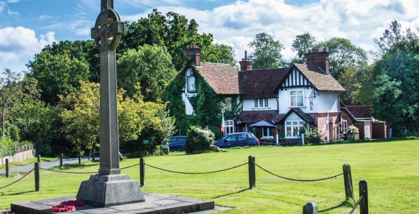 SD_Ballinger_Lee_village_green